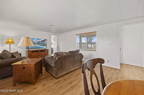 17249 E Trails End Rd, Mayer, AZ 86333 photo 14
