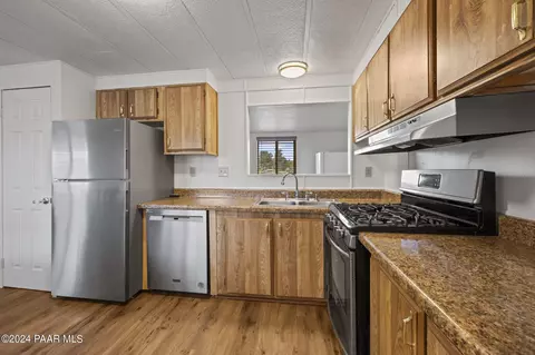 17249 E Trails End Rd, Mayer, AZ 86333 photo 10