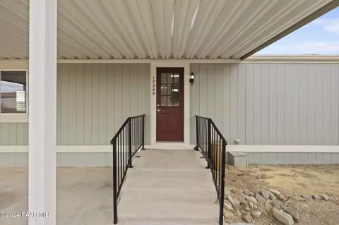 17249 E Trails End Rd, Mayer, AZ 86333 photo 4