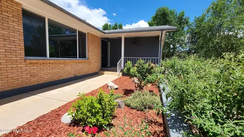 1022 Scott Dr, Prescott, AZ 86301