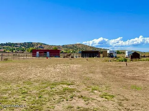 945 E Latigo Ct, Paulden, AZ 86334 photo 24