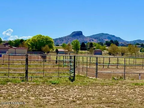 945 E Latigo Ct, Paulden, AZ 86334 photo 23