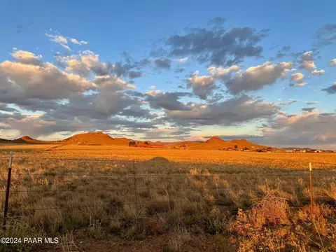 000 E Longhorn Rd, Chino Valley, AZ 86323