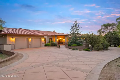 8780 N Live Oak Dr, Prescott, AZ 86305