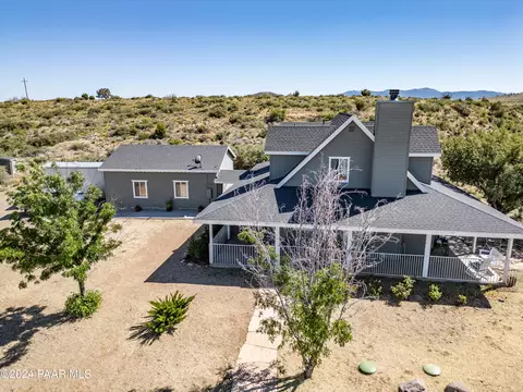 11660 S Hackberry Trl, Mayer, AZ 86333