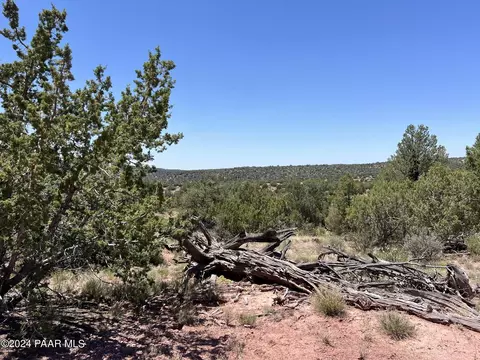 4 Rolling Rdg, Ash Fork, AZ 86320
