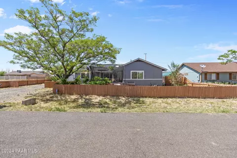 8614 E Apache Dr, Prescott Valley, AZ 86314