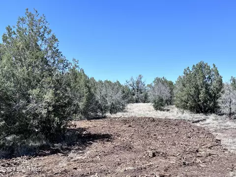 137 W Lee Dr, Ash Fork, AZ 86320 photo 5