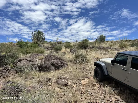 139 Gleed Station Rd, Ash Fork, AZ 86320