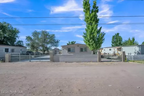 105 W Yellowstone Rd, Paulden, AZ 86334 photo 7