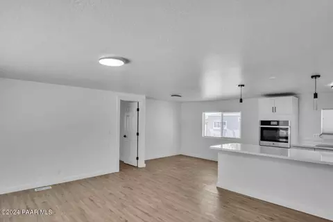 105 W Yellowstone Rd, Paulden, AZ 86334 photo 9