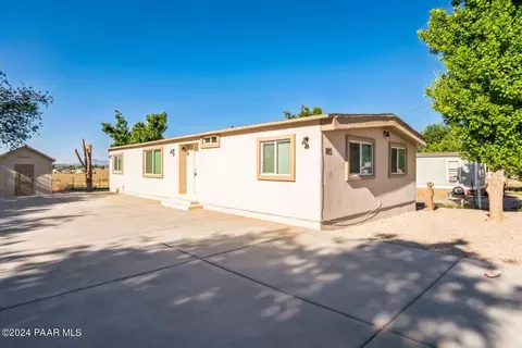 105 W Yellowstone Rd, Paulden, AZ 86334 photo 5