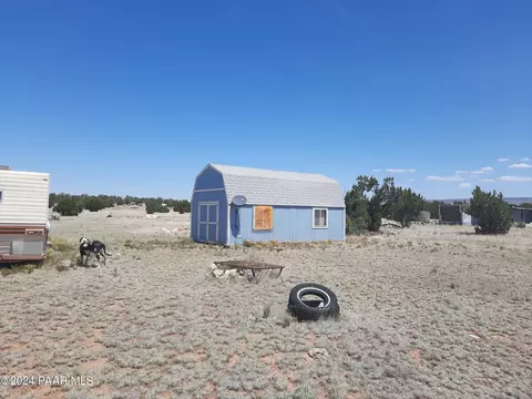 32646 W Calle Vela, Seligman, AZ 86337