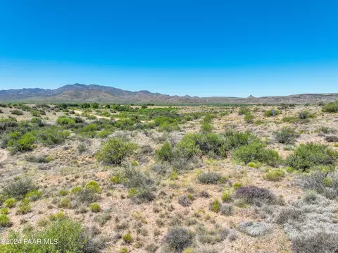 16135 W Rolling Hills Way, Kirkland, AZ 86332
