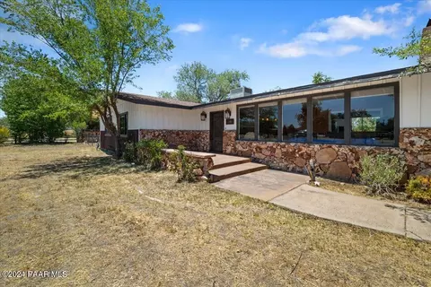 1267 Sierra Vista Dr, Chino Valley, AZ 86323
