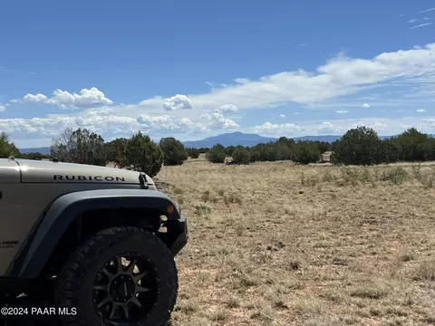 118 Prairie Dog Rd # A, Ash Fork, AZ 86320