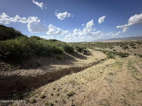 0 E Orange Rock Rd, Dewey-humboldt, AZ 86327