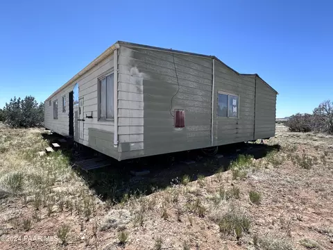 45300 Prairie Dog Rd, Ash Fork, AZ 86320