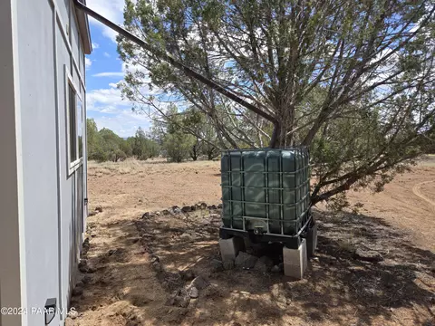 354 Off Haywire, Ash Fork, AZ 86320 photo 5