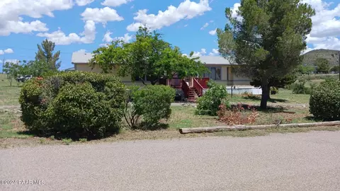 11030 E Meadow Dr, Mayer, AZ 86333
