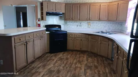11030 E Meadow Dr, Mayer, AZ 86333 photo 13