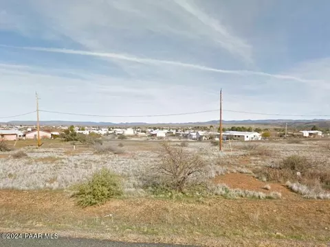 20262 E Ash Creek Rd, Mayer, AZ 86333