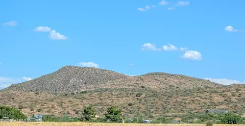 20265 E Lakeside Rd, Mayer, AZ 86333