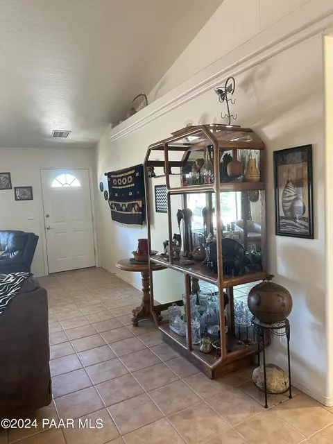 655 W Rose Dr, Paulden, AZ 86334 photo 4