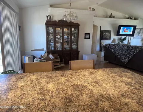 655 W Rose Dr, Paulden, AZ 86334 photo 6