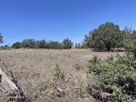 1592 W Picacho Dr, Ash Fork, AZ 86320 photo 7