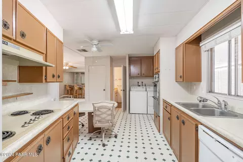 10246 E Durham Rd, Dewey, AZ 86327 photo 6