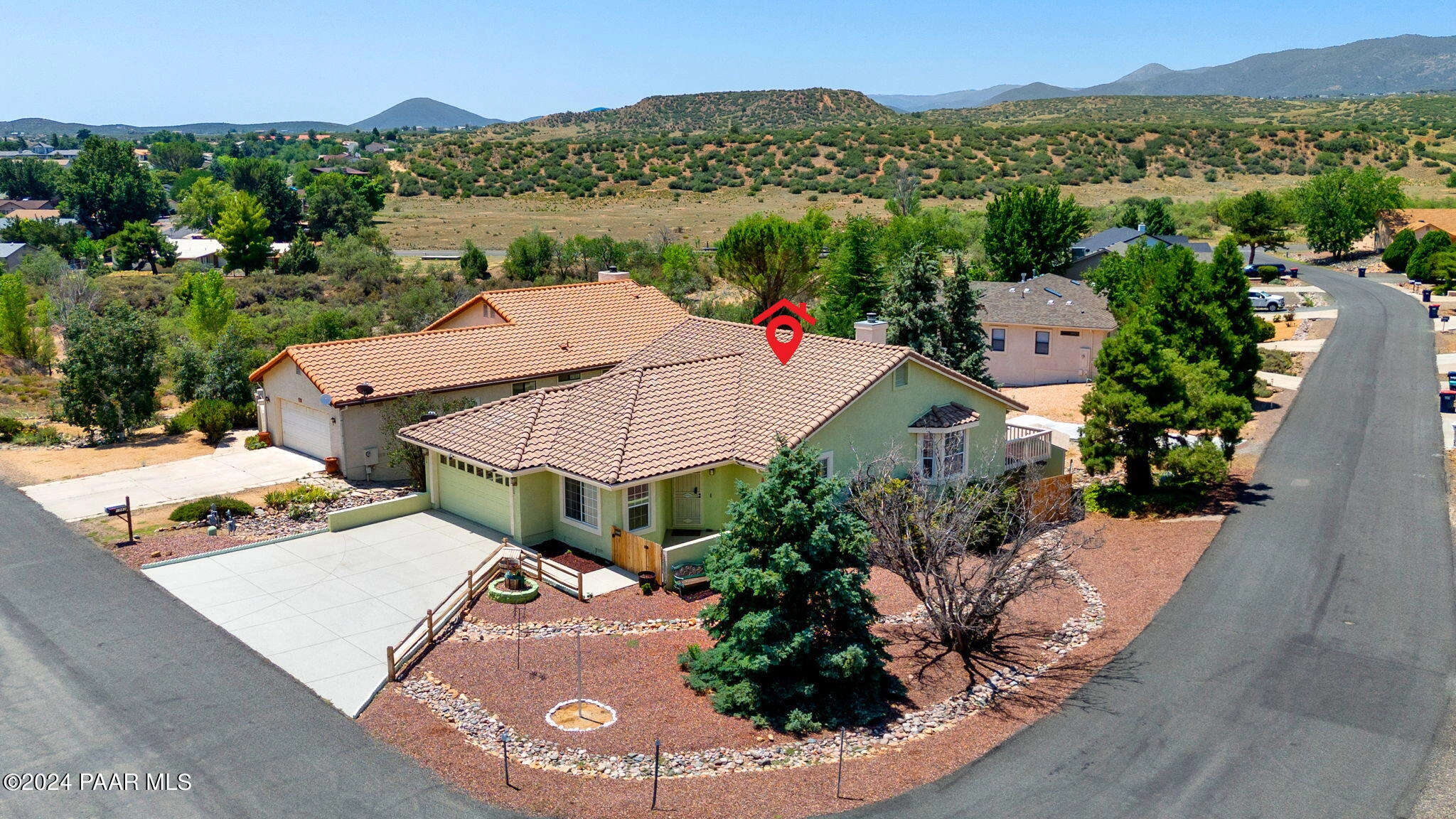 1092 N Cottonwood Spg Dr  