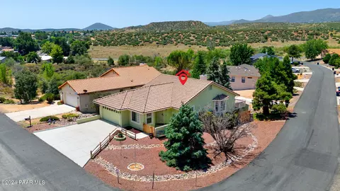 1092 N Cottonwood Spring Dr, Dewey, AZ 86327