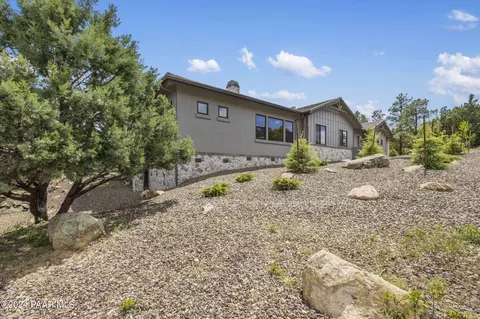 1860 Rustling Oaks Ln, Prescott, AZ 86303