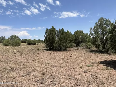 329 Rut Rd # D, Ash Fork, AZ 86320 photo 7