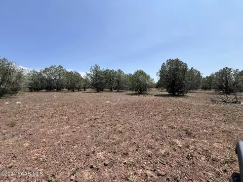 121 Camp Rd # B, Ash Fork, AZ 86320 photo 2
