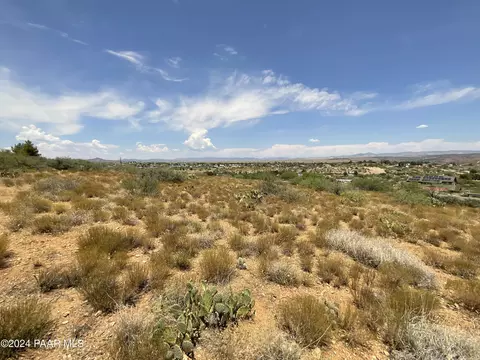 20391 E Tonelea Trl, Mayer, AZ 86333 photo 4