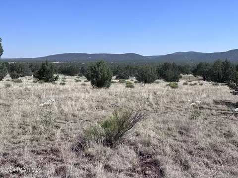 1611 W Yukon Dr, Williams, AZ 86046