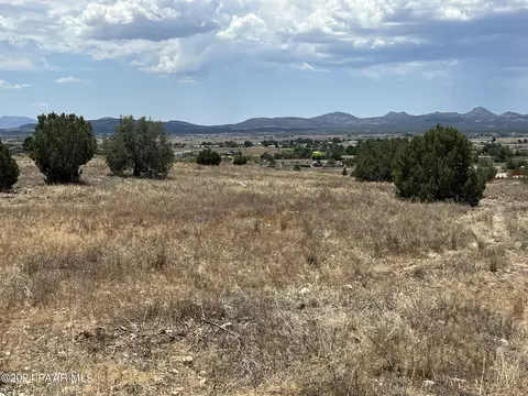445 E Balsam Ln, Paulden, AZ 86334