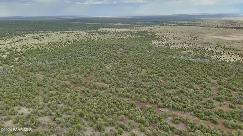 11189 Huckleberry Rd, Ash Fork, AZ 86320 photo 8