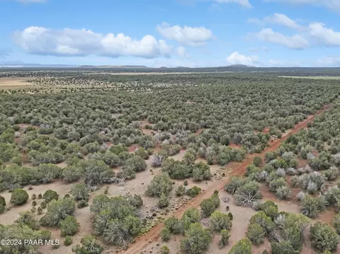 11189 Huckleberry Rd, Ash Fork, AZ 86320