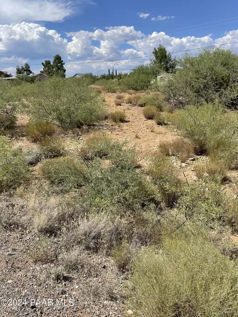 20242 E Lakeside Rd, Mayer, AZ 86333