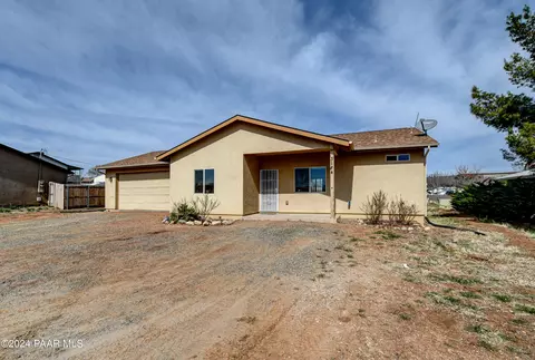 3184 N Navajo Dr, Prescott Valley, AZ 86314