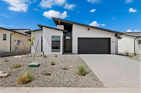 5762 E Hahn St, Prescott Valley, AZ 86314