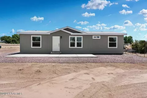 25405 N Ironwood Dr, Paulden, AZ 86334