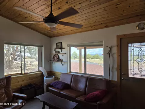 7125 W Rolling Ridge Rd, Ash Fork, AZ 86320 photo 10