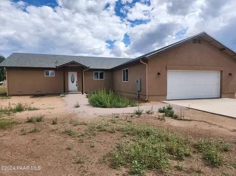 825 W Ranch House Rd, Paulden, AZ 86334