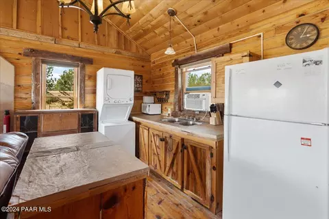 3555 W Cooks Trl, Ash Fork, AZ 86320 photo 8