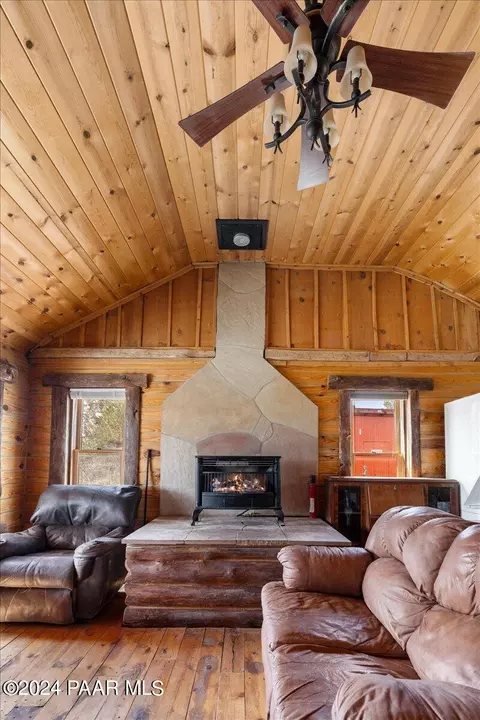 3555 W Cooks Trl, Ash Fork, AZ 86320 photo 6