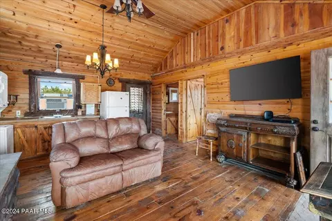 3555 W Cooks Trl, Ash Fork, AZ 86320 photo 7